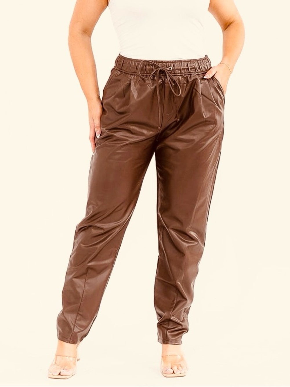 🟠NWT LOVELO Plus Faux Leather Joggers w/Pockets and Drawstring - Cocoa